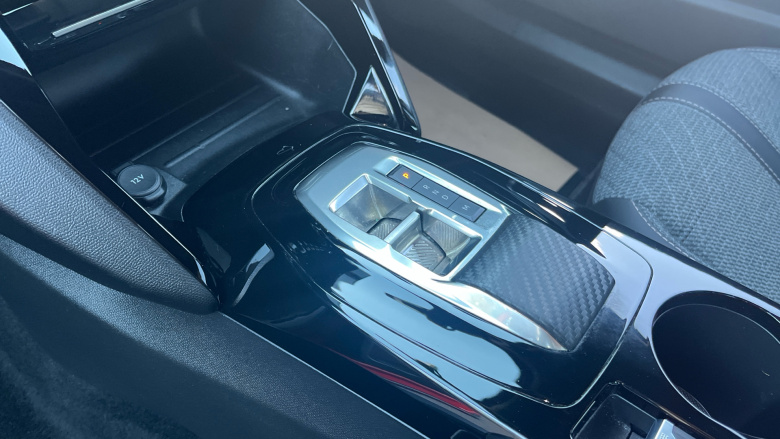 Peugeot 2008 1.2 PureTech 130 Allure 5dr EAT8 Petrol Estate